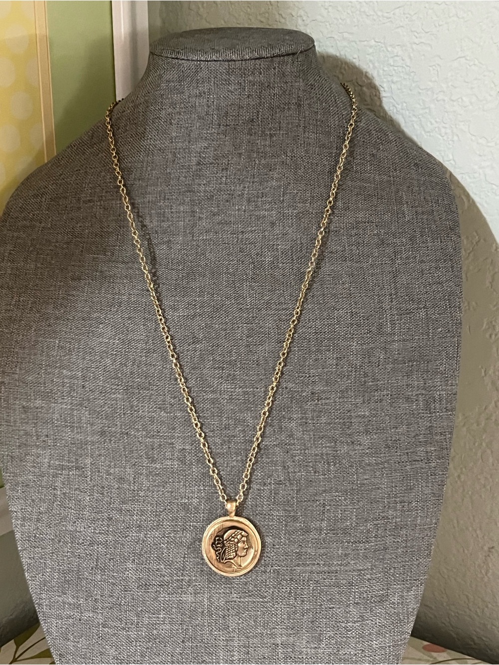 NWT Patricia Nash Gold Medallion Coin Pendant Necklace #PNNK